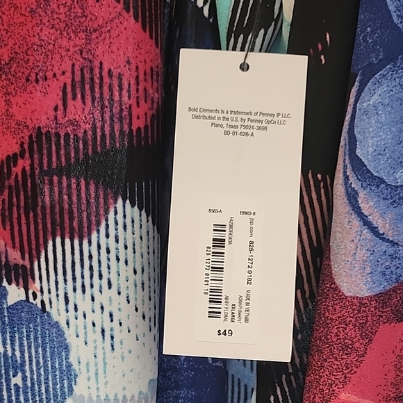 BOLD elements Floral Print Blouse - Blue, Pink, Black - Picture 5 of 8